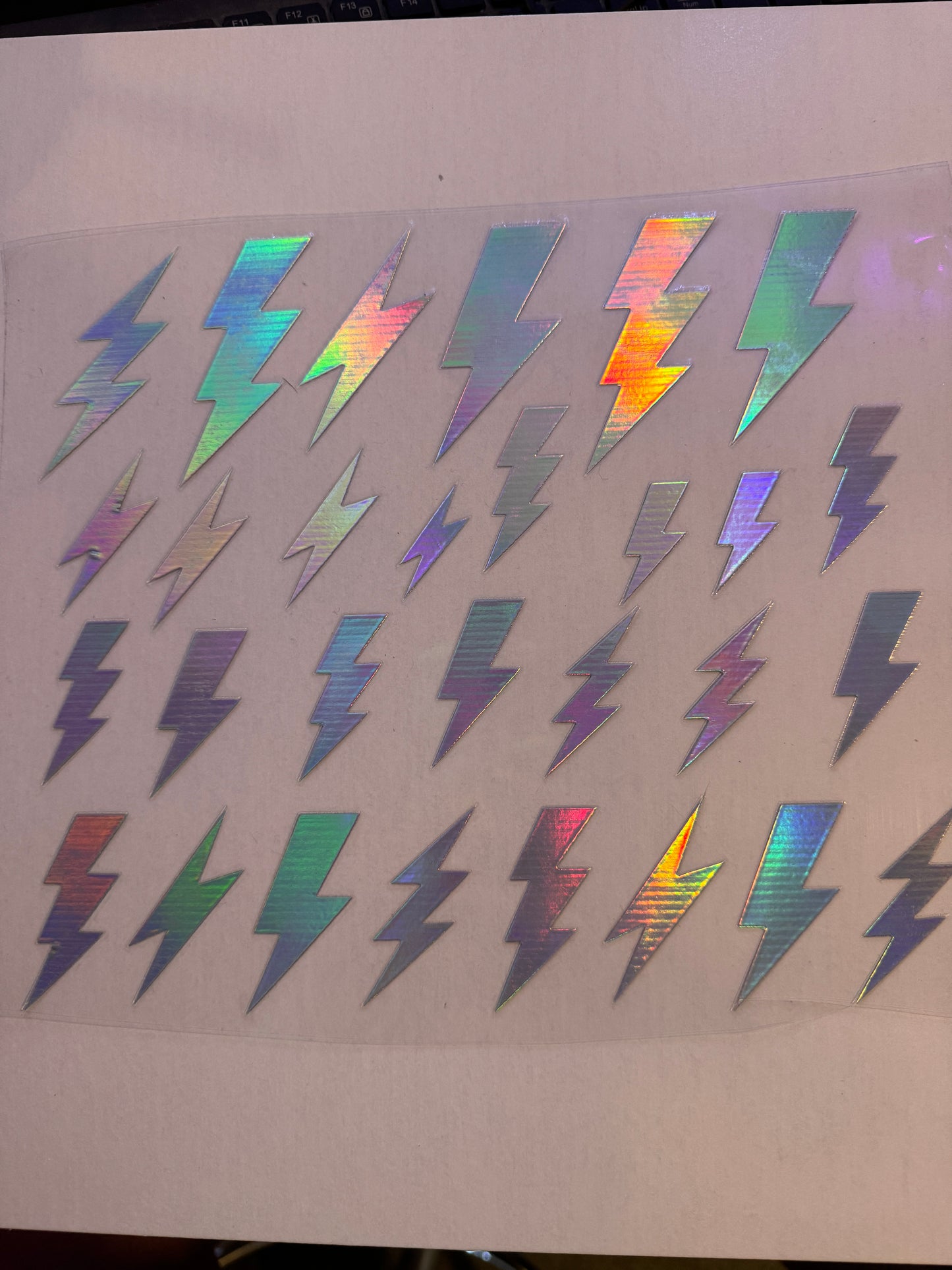 #20-HOLOGRAPHIC LIGHTNING BOLTS